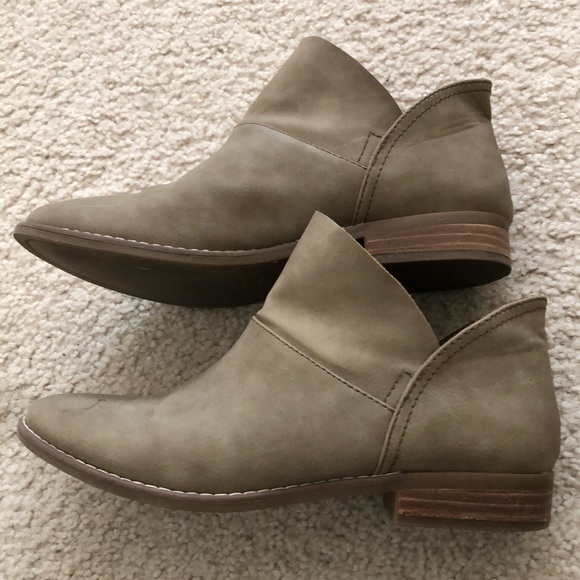 American Eagle Outfitters Shoes - American Eagle booties